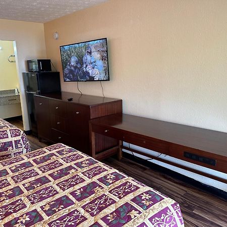 Country Hearth Inn & Suites Картерсвилл Экстерьер фото
