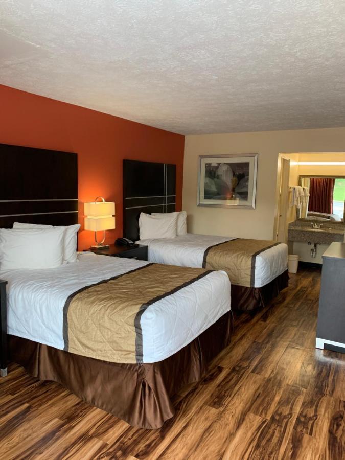 Country Hearth Inn & Suites Картерсвилл Экстерьер фото