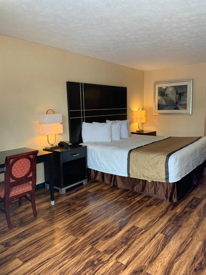 Country Hearth Inn & Suites Картерсвилл Экстерьер фото