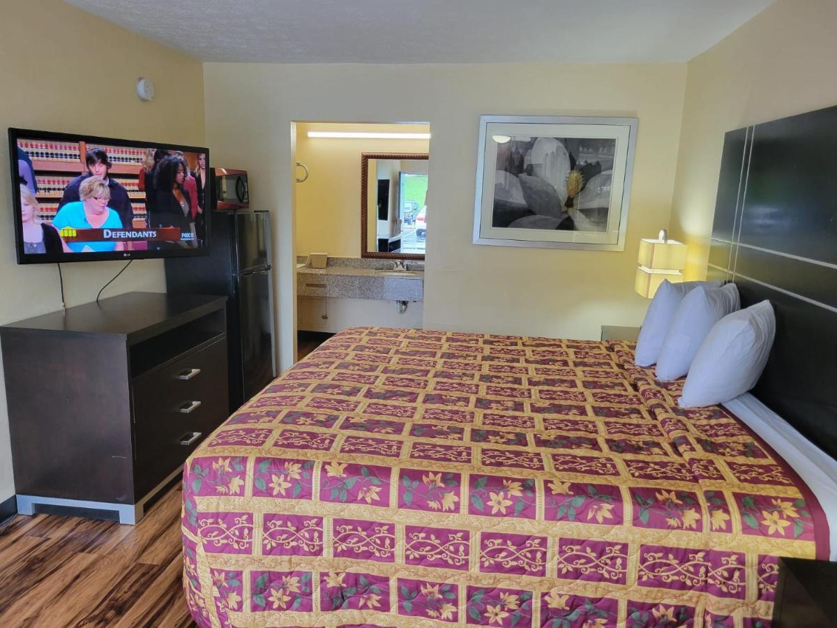 Country Hearth Inn & Suites Картерсвилл Экстерьер фото