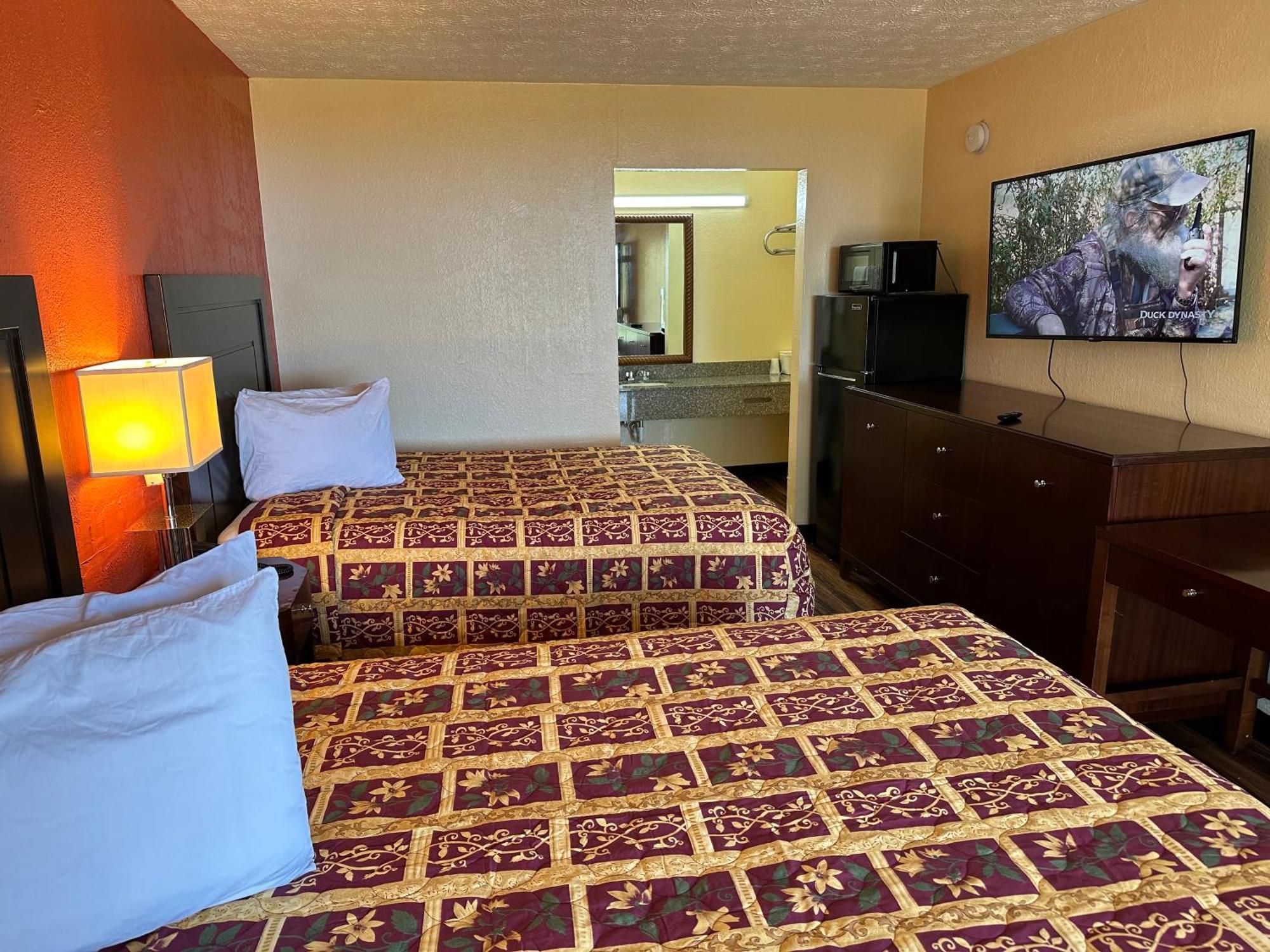 Country Hearth Inn & Suites Картерсвилл Экстерьер фото