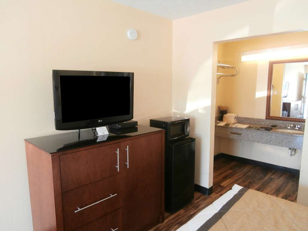 Country Hearth Inn & Suites Картерсвилл Номер фото